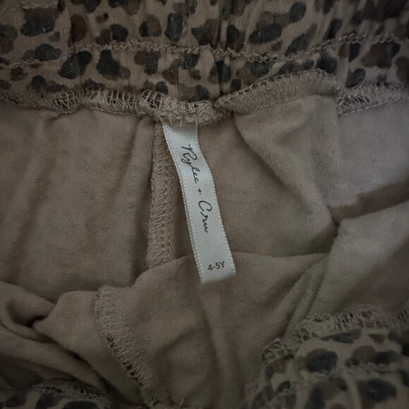 Rylee + Cru Leopard Print Shorts - Picture 2 of 2